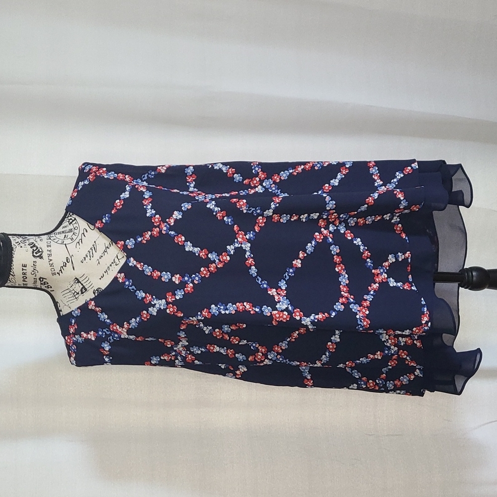 NWT Est 1946 Navy Floral Patterned Sleeveless Top